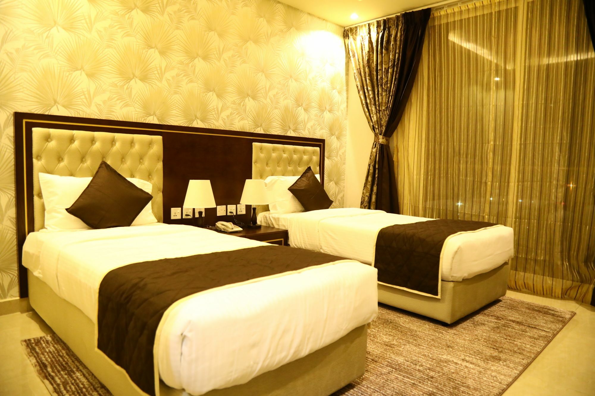 Voyage Hotel Dubai Eksteriør billede
